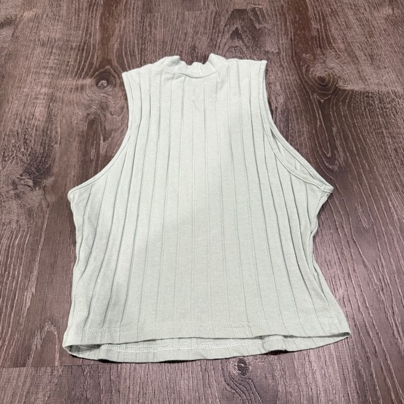 Bundle of 3 SHEIN Ribbed High Neck Cropped Tank Tops - Picture 3 of 16